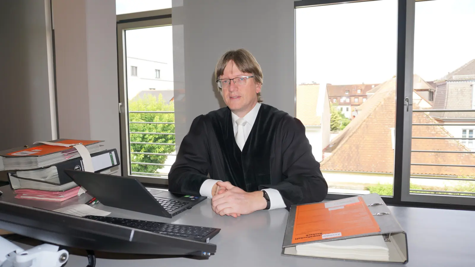 Oberstaatsanwalt Jonas Heinzlmeier beantragte die Unterbringung in der Psychiatrie. (Foto: Andrea Walke)