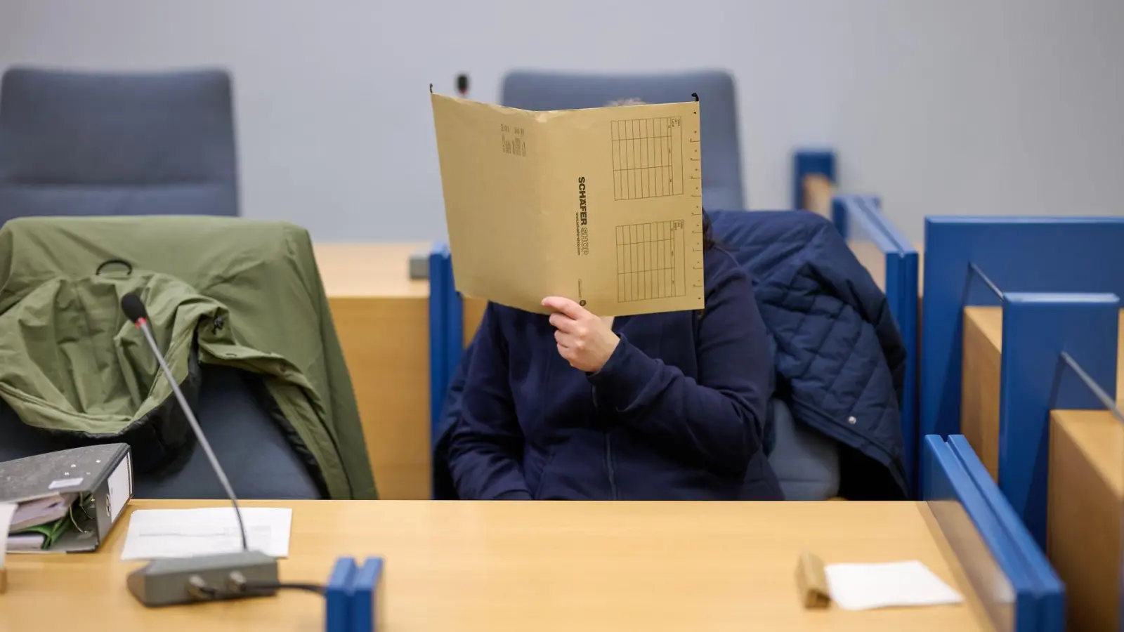 Im Januar hatte das Gerichtsverfahren begonnen, es ist nun nach Problemen und Verzögerungen neu gestartet. (Archivbild) (Foto: Bernd Thissen/dpa)