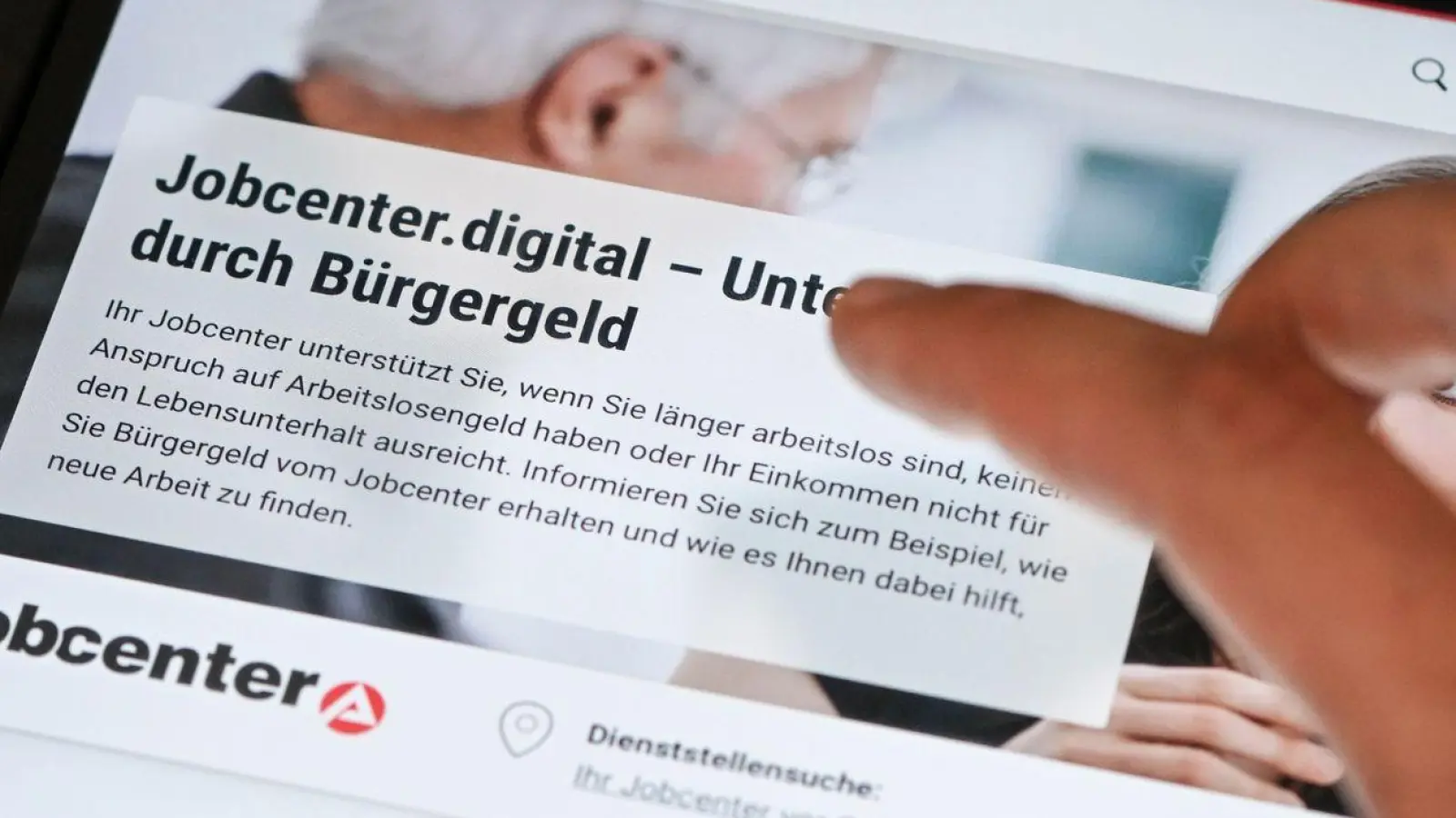 Hier geht&#39;s zum Bürgergeldantrag: Online lässt sich die Unterstützungsleistung bequem beantragen. (Foto: Jens Kalaene/dpa)