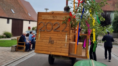 „Aus alt mach jung”: Die Altweibermühle ist auch in diesem Jahr Teil des Kerwaumzuges.  (Foto: Angelina Kolb)