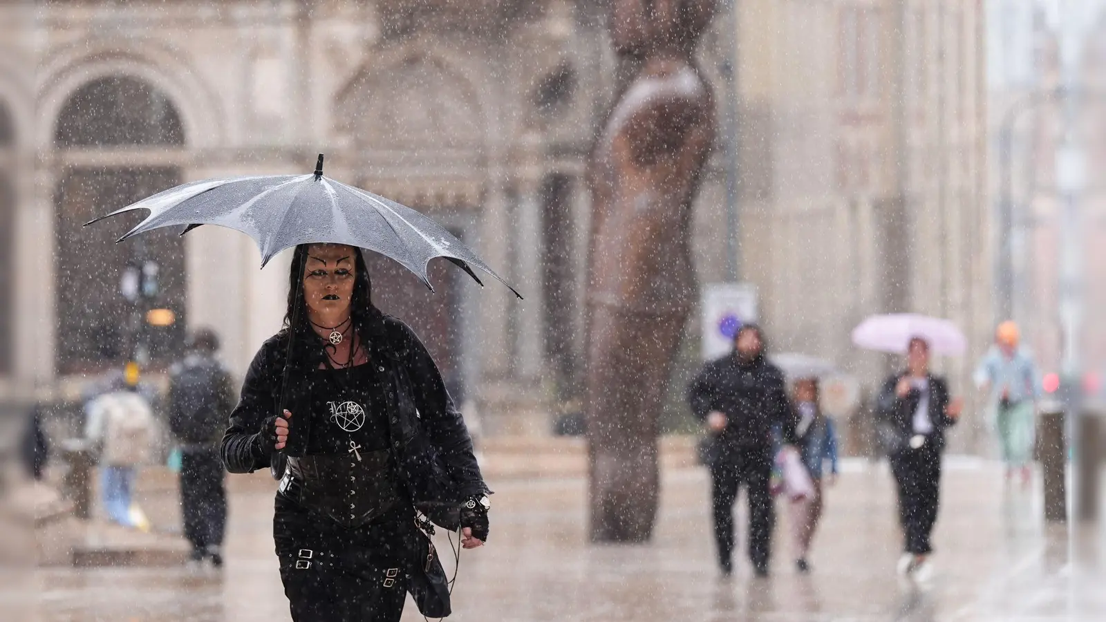 Sturm Floris sorgt für Unwetter in Großbritannien und Irland. (Foto: Jacob King/PA Wire/dpa)