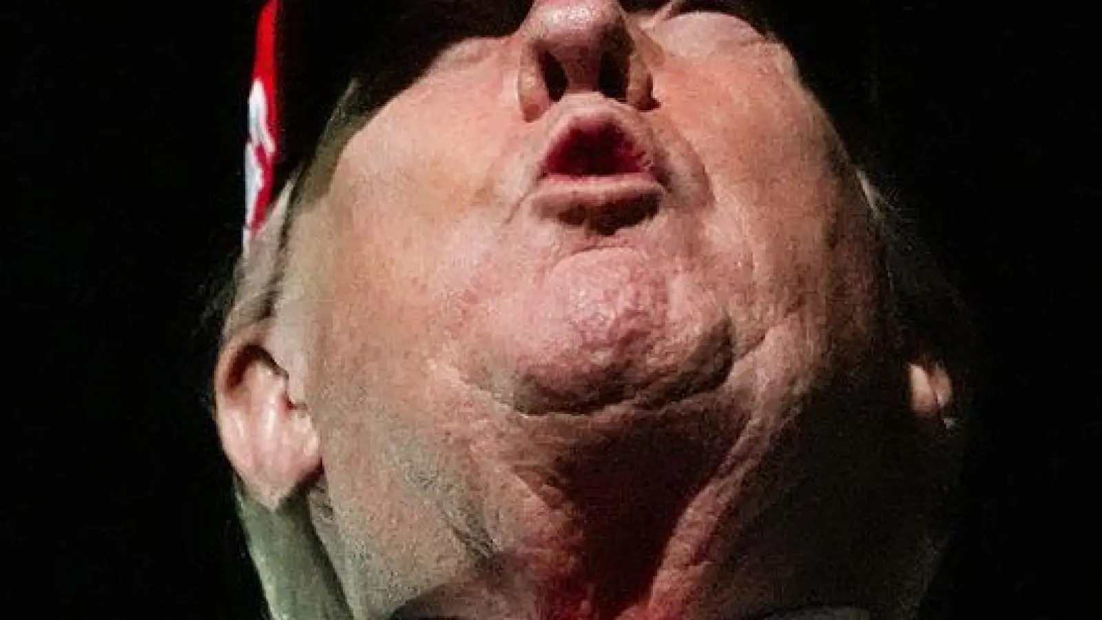 US-Präsident Donald Trump will auf die Blockade der Straße von Hormus durch den Iran nun mit einer eigenen Sperrung reagieren. (Foto: Julia Demaree Nikhinson/AP/dpa)