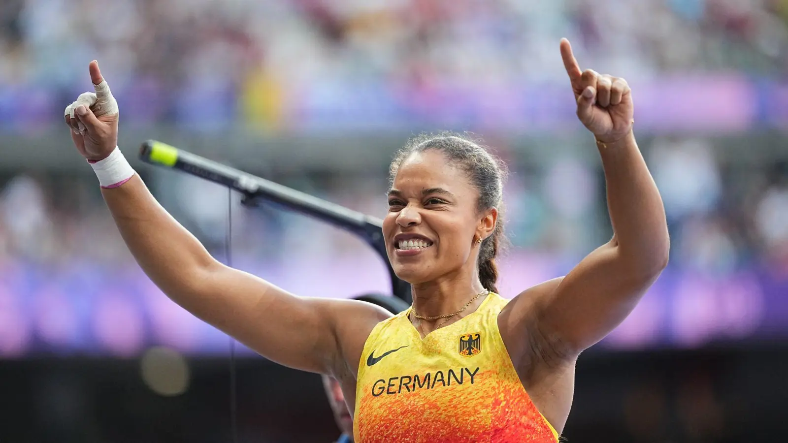 Olympiasiegerin Yemisi Ogunleye. (Foto: Michael Kappeler/dpa)