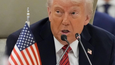 US-Präsident Trump präsentiert sich beim Thema der israelisch-arabischen Beziehungen als Friedensstifter.  (Foto: Alex Brandon/AP/dpa)