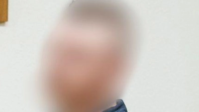 Der Angeklagte äußert sich vor Gericht nicht selbst zu den Vorwürfen. (Archivbild) (Foto: Andreas Arnold/dpa)