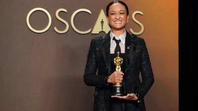 Autumn Durald Arkapaw gewinnt als erste Frau den Preis für Kameraführung. (Foto: Jordan Strauss/Invision/AP/dpa)