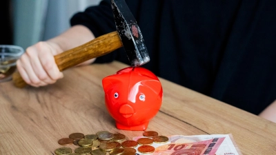 Ein rotes Sparschwein war schon bei früheren Haushalts-Beratungen im Ansbacher Stadtrat der Hauptdarsteller. (Foto: Evi Lemberger)