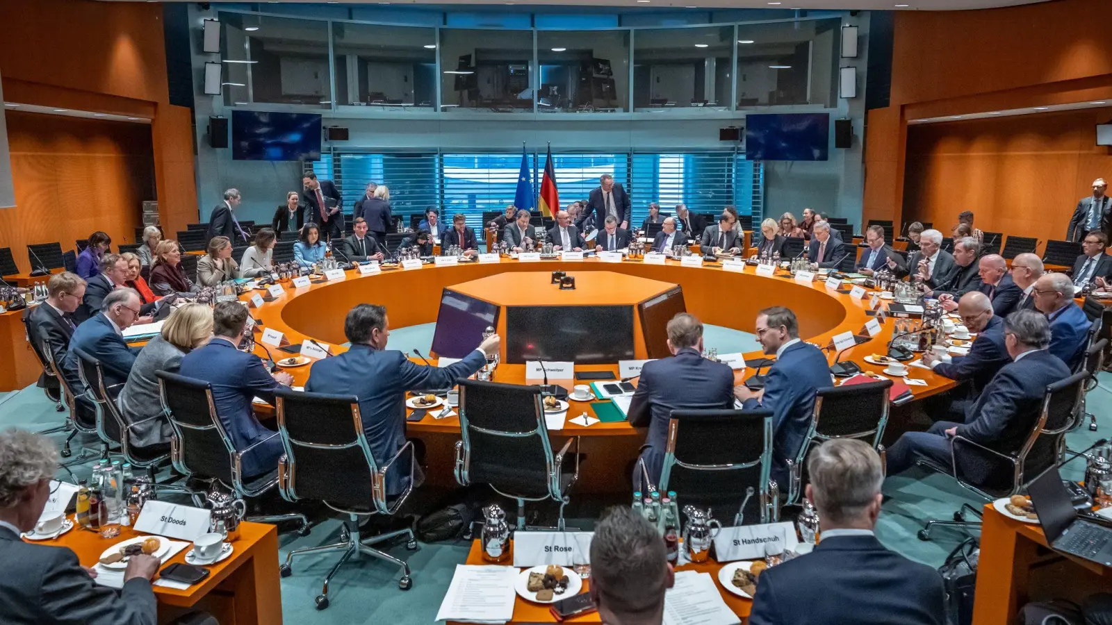 Bund und Länder vertagen Lösung im Finanzstreit.  (Foto: Michael Kappeler/dpa)