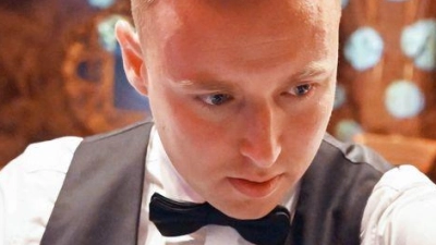 Joguncic arbeitet als Croupier im Casino Baden-Baden. (Archivbild) (Foto: Uli Deck/dpa)