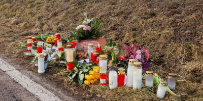 An dieser Stelle wurde eine 33-Jährige aus dem Gemeindegebiet von Petersaurach am Sonntagmorgen überfahren. Der 19-Jährige Unfallverursacher war von der Straße abgekommen und über den Grünstreifen gerauscht. Nach weiteren etwa 100 Metern kam es zum Zusammenstoß. (Foto: Evi Lemberger)