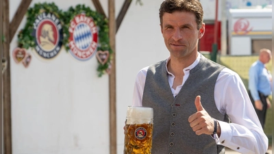 Thomas Müller will nochmal während der Wiesn Jubeln. (Foto: Stefan Puchner/dpa)