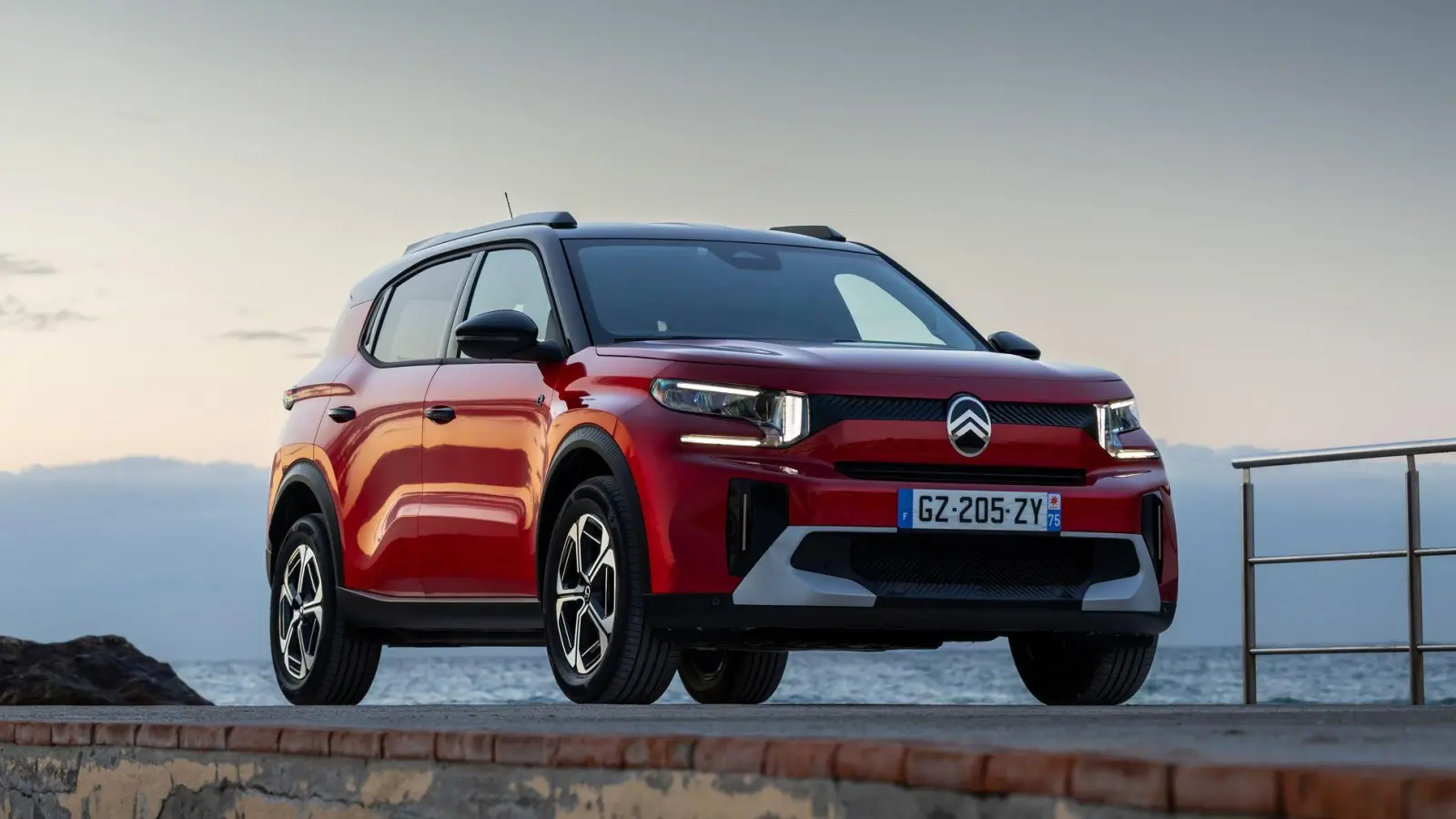 Der Citroën C3 Aircross bietet auch Platz für eine optionale dritte Sitzreihe. (Foto: Adrien Cortesi/Citroën/dpa-tmn)