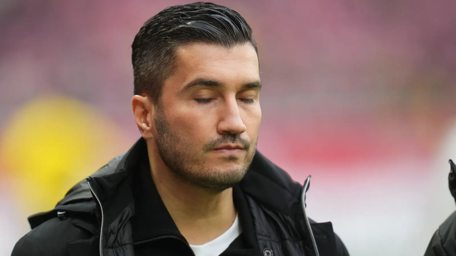 Borussia Dortmunds Trainer Nuri Sahin steht nach der vierten Saison-Niederlage unter Druck.  (Foto: Thomas Frey/dpa)