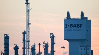 BASF kappt Prognose (Archivbild). (Foto: Uwe Anspach/dpa)