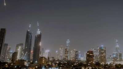 Israels Luftabwehr war auch in der Nacht wieder im Einsatz.  (Foto: Ohad Zwigenberg/AP/dpa)