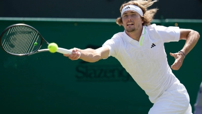 Steht in Wimbledon in Runde drei: Alexander Zverev. (Foto: Kin Cheung/AP)