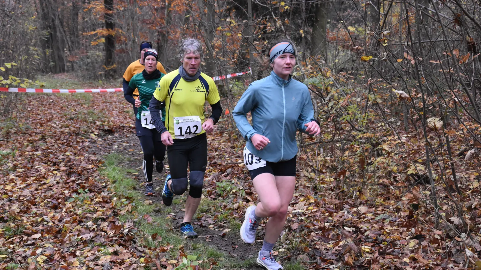 2025 führte die Strecke durch den Feuchtwanger Herbstwald. (Foto: Jörg Behrendt)