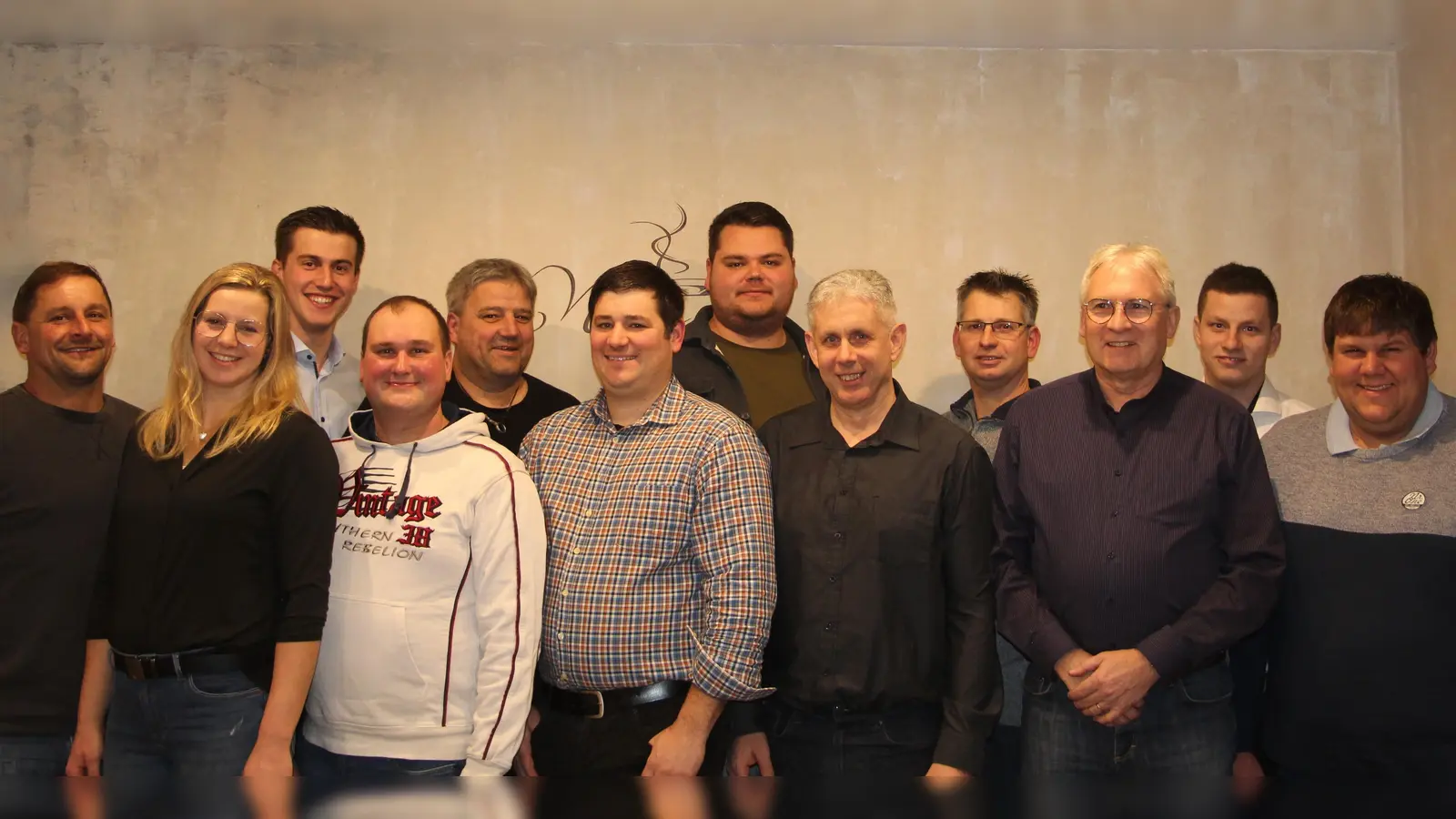 Die nominierten Gemeinderatskandidierenden des CSU-Ortsverbands Wieseth und der Fortschrittlich Unabhängigen Wählergemeinschaft.  (Foto: Leonie Ehrmann )