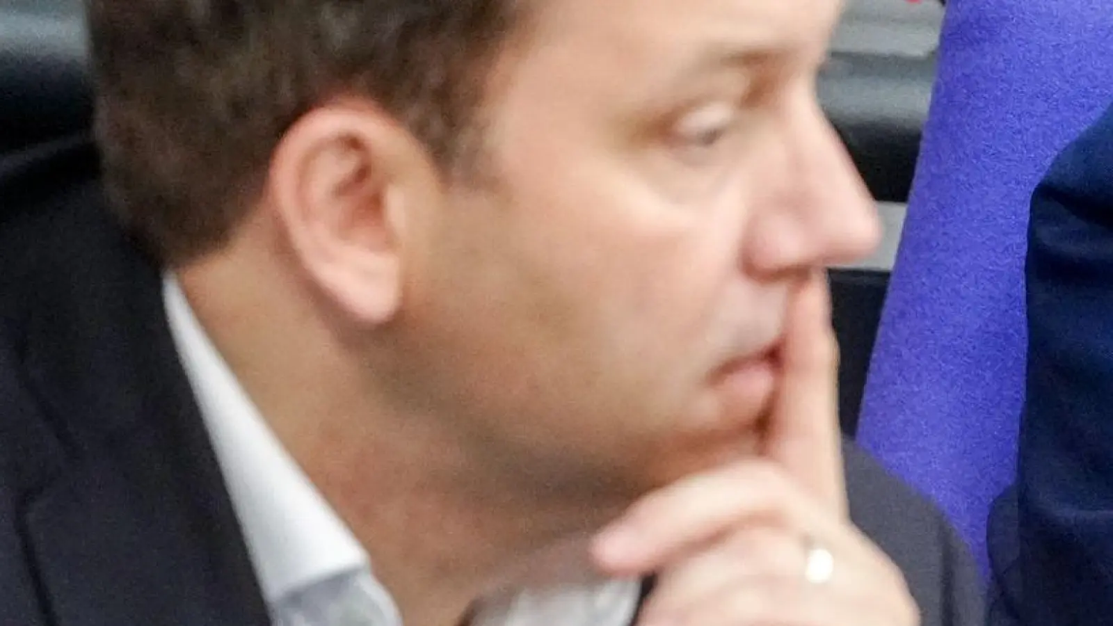 Für die Spitzen der schwarz-roten Koalition ist die Vertagung eine Schlappe. (Foto: Kay Nietfeld/dpa)