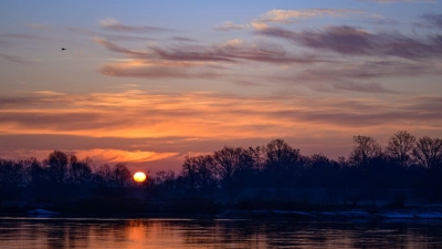 Der Freitag dürfte noch einmal ein kleines Stück wärmer werden als der Donnerstag.  (Foto: Patrick Pleul/dpa)