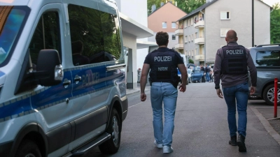 Nach dem Angriff eines Mannes auf mindestens fünf Menschen in Bielefeld gab es einen SEK-Einsatz im Zusammenhang mit der Tat. (Foto: Tim Oelbermann/dpa)