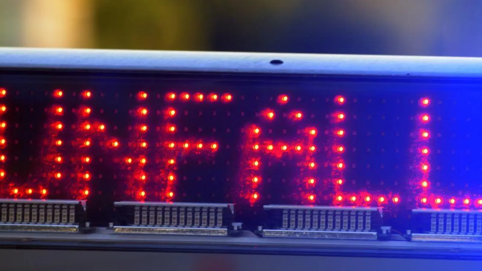 Die Autobahn 99 war für über zwei Stunden komplett gesperrt. (Symbolbild) (Foto: Stefan Puchner/dpa)