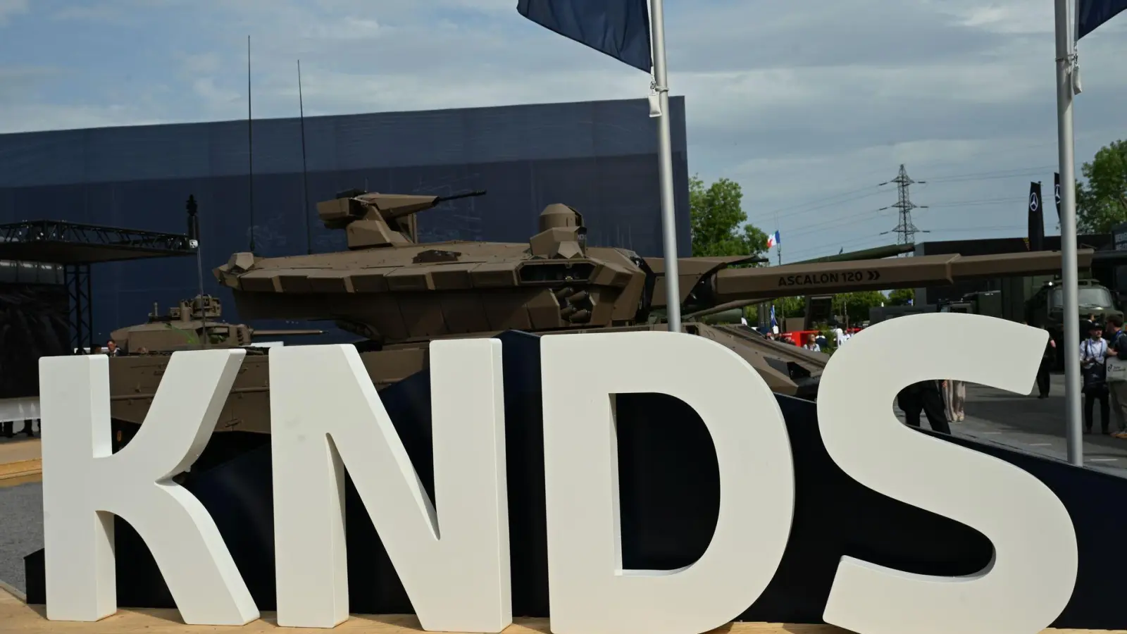 KNDS ist Hersteller von Waffensystemen wie Kampfpanzern und Panzerhaubitzen. (Foto: Wolf von Dewitz/dpa)