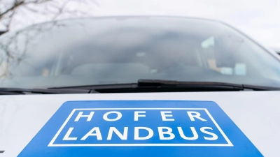 Im Landkreis Hof ist der Landbus inzwischen im kompletten Gebiet unterwegs - mit knapp 2.000 Haltestellen. (Archivbild) (Foto: Nicolas Armer/dpa)