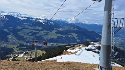 Blick auf den Unfallort. (Foto: Zoom.Tirol/APA/dpa)