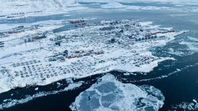 Die USA wollen die größte Insel der Erde unter ihre Kontrolle bringen.  (Foto: Evgeniy Maloletka/AP/dpa)