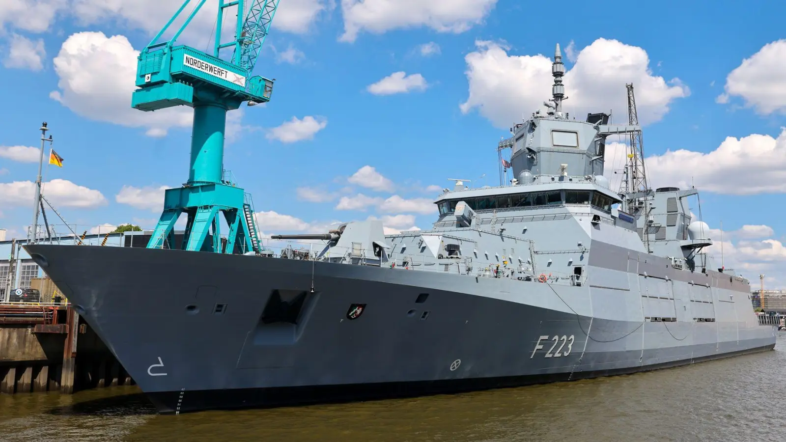 Mit dem Kauf des Marine-Spezialisten NVL will Rheinmetall sein Geschäftsfeld erweitern. (Archivbild) (Foto: Christian Charisius/dpa)