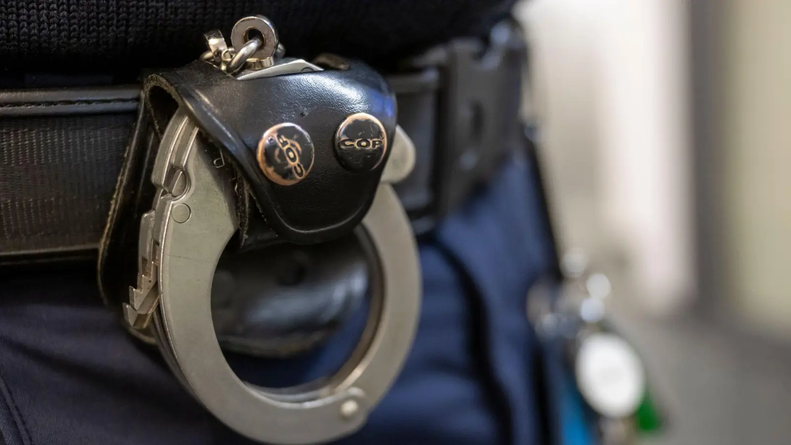 Der 33-Jährige muss sich laut Polizei wegen Trunkenheit im Straßenverkehr verantworten. (Symbolbild) (Foto: Peter Kneffel/dpa)