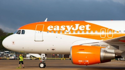 Der Billigflieger Easyjet einigt sich überraschend mit Apollo auf eine Übernahme (Archivbild) (Foto: David Parry/PA Wire/dpa)