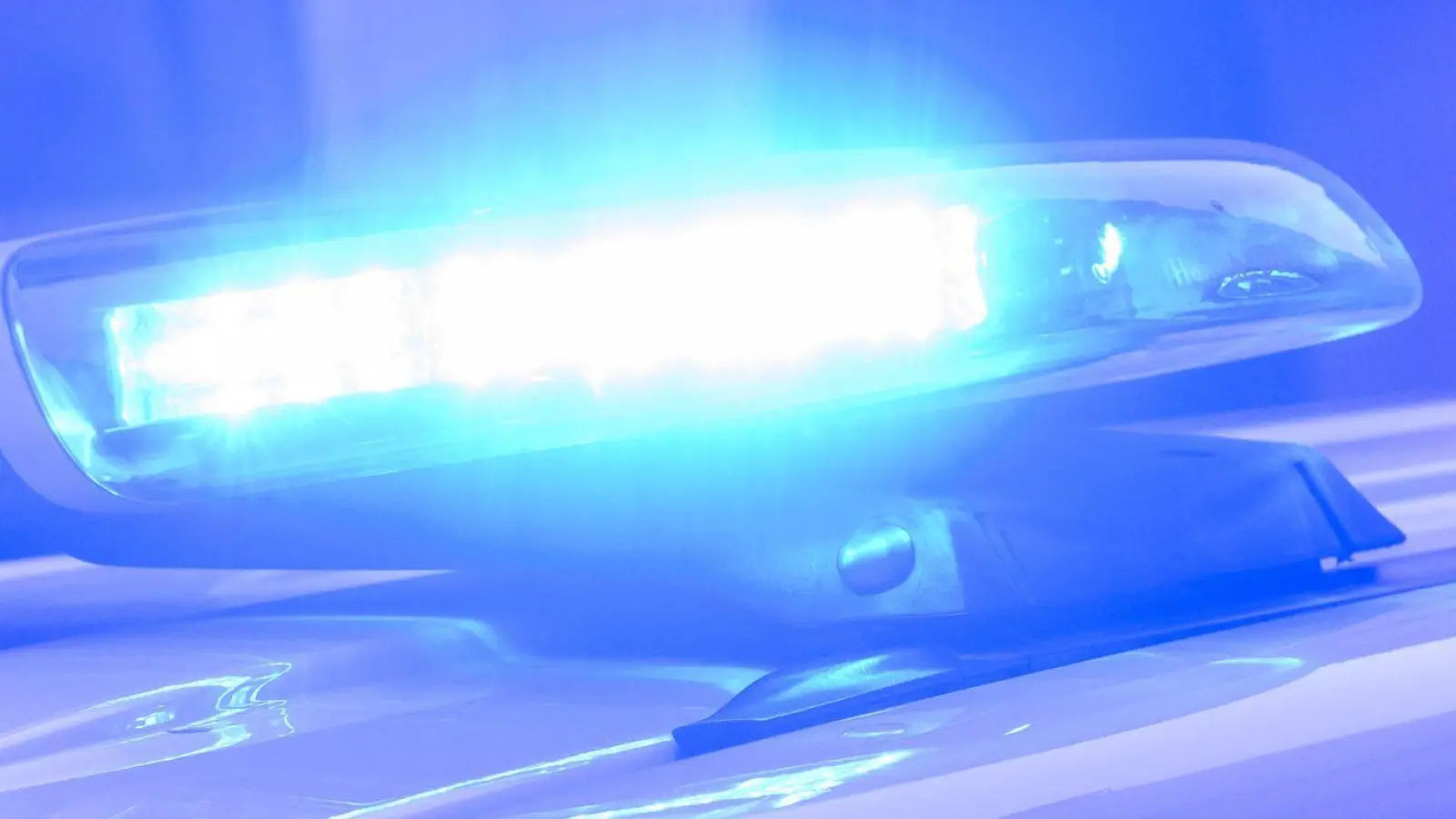 Statt im Bordell endete der Ausflug eines betrunkenen Mannes in der Ausnüchterungszelle der Polizei. (Symbolbild) (Foto: Julian Stratenschulte/dpa)