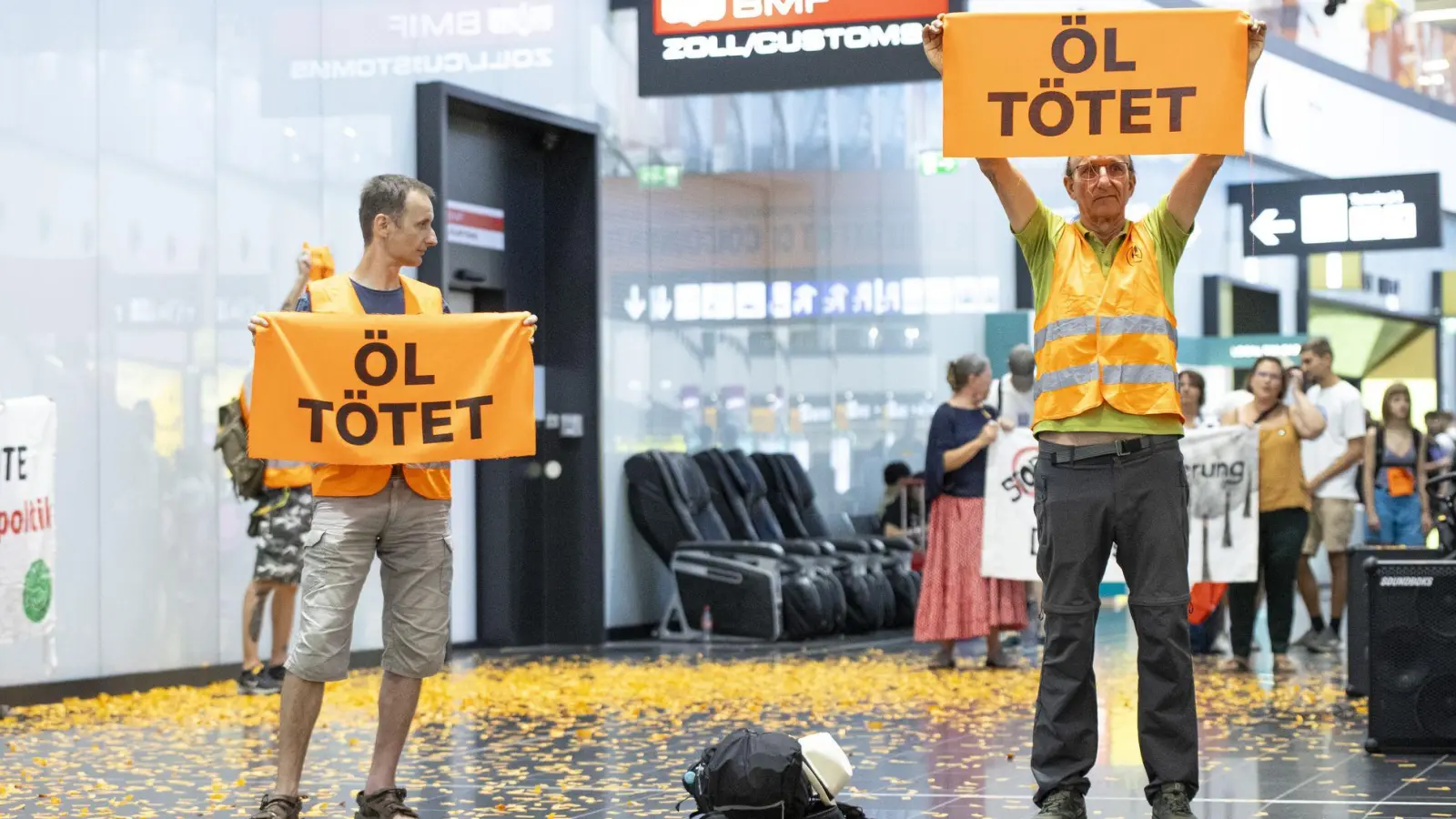 Das Klimabündnis Letzte Genration sieht in Österreich keine Aussicht mehr auf Erfolg. (Archivbild) (Foto: Tobias Steinmaurer/APA/dpa)