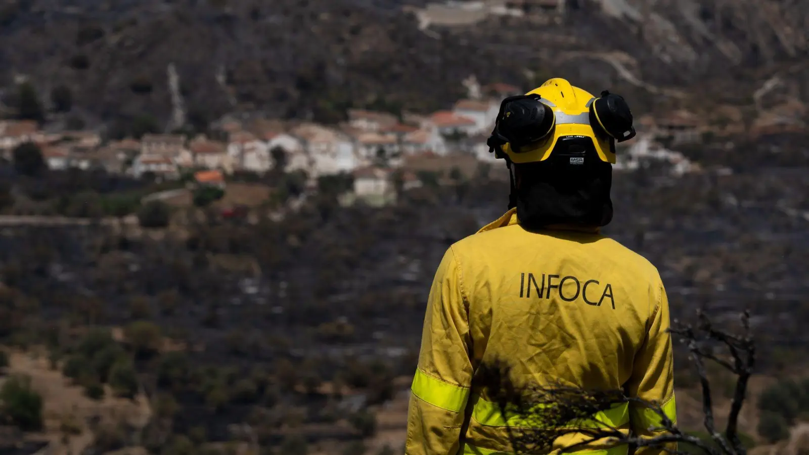Das Feuer ist seit dem Wochenende weitgehend unter Kontrolle. (Foto: Francis Gonzalez/SOPA Images via ZUMA Press Wire/dpa)
