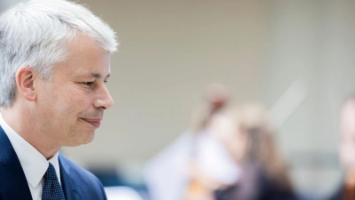 Nach den Worten von Verkehrsminister Bilger haben Bahnkunden und Steuerzahler einen Anspruch darauf, dass wirklich der Erfolg gemessen wird. (Archivbild)  (Foto: Christoph Soeder/dpa)