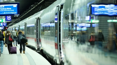 Jeder zweite Zug im Oktober unpünktlich (Foto: Annette Riedl/dpa)
