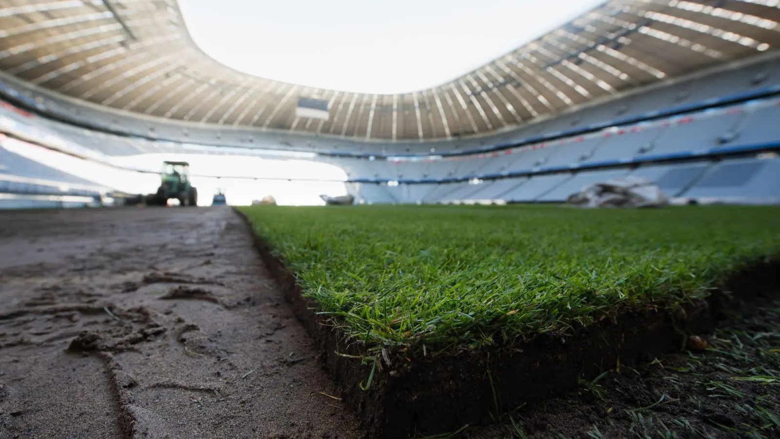 Die Bayern-Stars laufen gegen Augsburg auf einem neuen Rasen auf. (Foto: picture alliance / dpa)