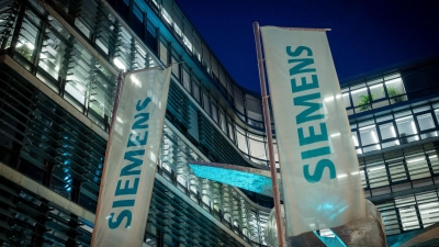 Bei Siemens haben sich Arbeitgeber und Arbeitnehmer auf gleich mehrere Vereinbarungen geeinigt. (Archivbild) (Foto: Peter Kneffel/dpa)