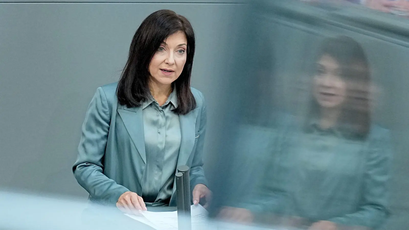 Wirtschaftsministerin Reiche: „Mit dem Gebäudemodernisierungsgesetz ziehen wir einen Schlussstrich unter eine Politik des Misstrauens.“ (Foto: Michael Kappeler/dpa)
