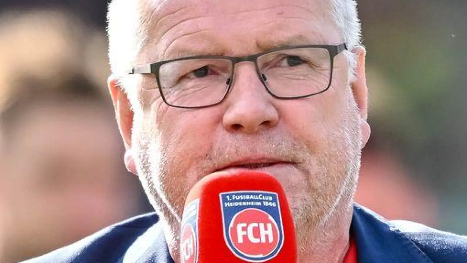 Holger Sanwald hofft auf die Rettung gegen die SV Elversberg. (Foto: Harry Langer/dpa)