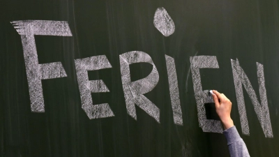 Als erste starten die Kinder in drei ostdeutschen Bundesländern. (Symbolbild) (Foto: Ralf Hirschberger/dpa)