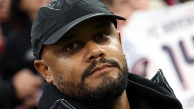 Kompany muss sich vor dem Champions-League-Spiel gegen den FC Arsenal schonen. (Foto: Karl-Josef Hildenbrand/dpa)