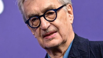 Wim Wenders bei der Jury-Pressekonferenz. (Foto: Sebastian Christoph Gollnow/dpa)