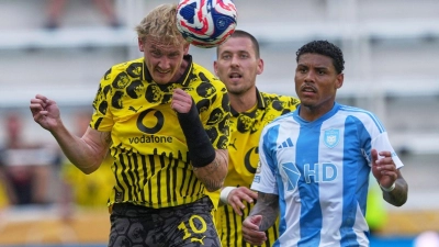 Julian Brandt spielt in den USA mit einem gebrochenen Handgelenk (Foto: Carolyn Kaster/AP/dpa)