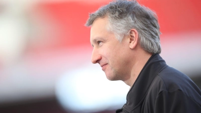 Frank Baumann ist jetzt auch offiziell bei Schalke 04 gestartet. (Foto: Tom Weller/dpa)