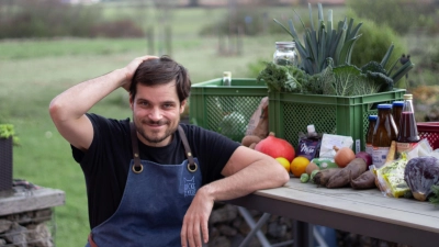 Stefan Herbolzheimer: Weitgereister „Bauernbub“ und renommierter Koch, der in Diespeck Neues ausprobieren will. (Foto: Irmgard Herbolzheimer)