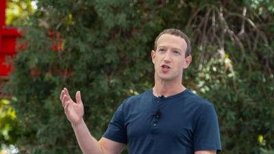Macadamianüsse, selbst gebrautes Bier und Rinder: Mark Zuckerberg hat ein neues Projekt. (Foto: Andrej Sokolow/dpa)