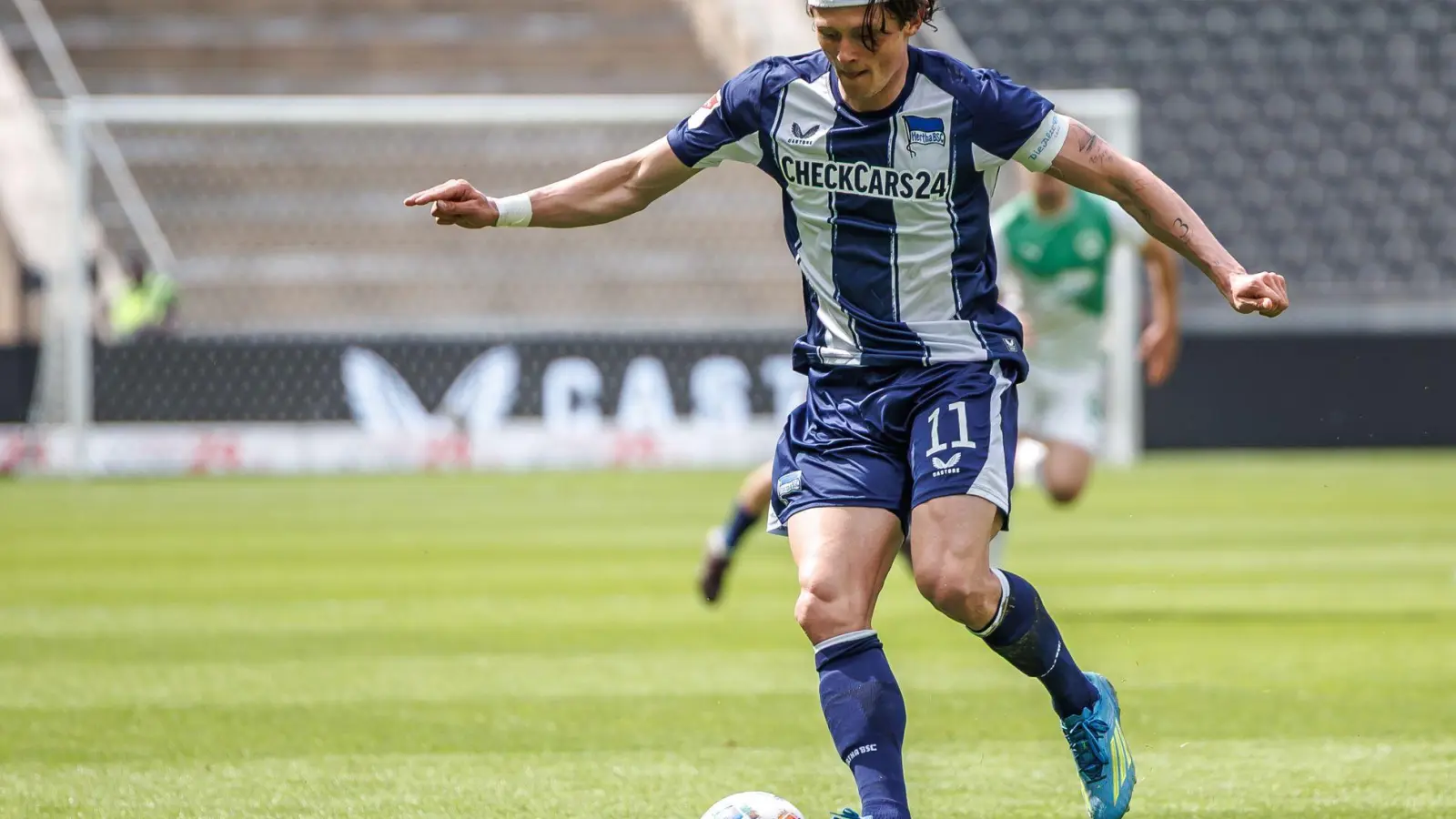 Fabian Reese wird sich wohl dem VfL Wolfsburg anschließen. (Archivbild) (Foto: Andreas Gora/dpa)